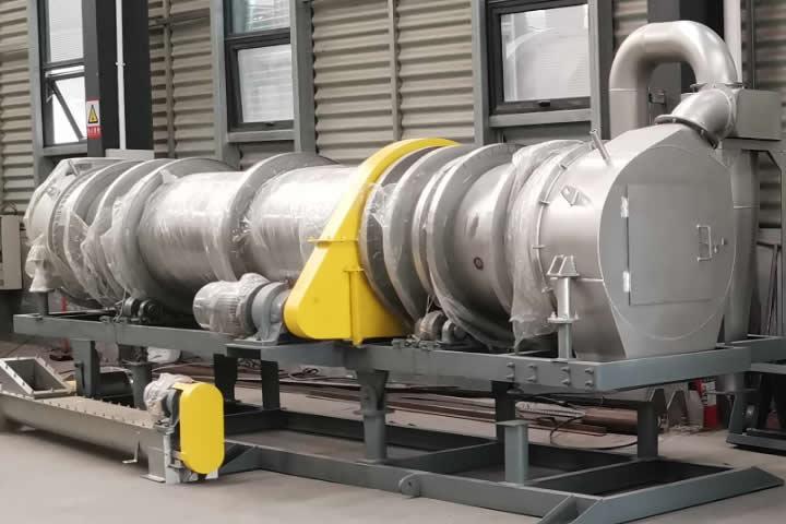 金屬污泥烘干機可以將金屬污泥再加工處理再利用，具有良好的社會經(jīng)濟環(huán)境效益。