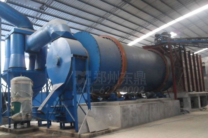 沙子烘干機(jī)主要用于干粉砂漿行業(yè)所用的黃砂、河沙及鑄造行業(yè)用于各種規(guī)格型砂的脫水烘干。
