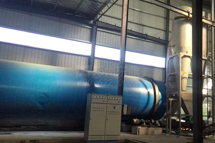 生物質(zhì)烘干機廠家鄭州東鼎干燥開發(fā)了大型檸條烘干機成套設(shè)備，實現(xiàn)了檸條資源規(guī)?；弥?。